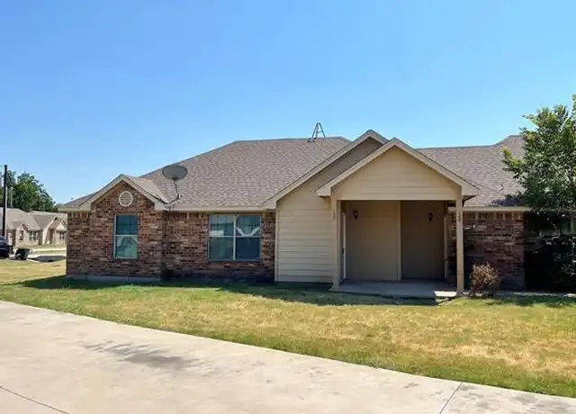 Property at 122 Sunburst Ct, Weatherford, TX, 76087, 3 beds, 2 baths, [object Object]