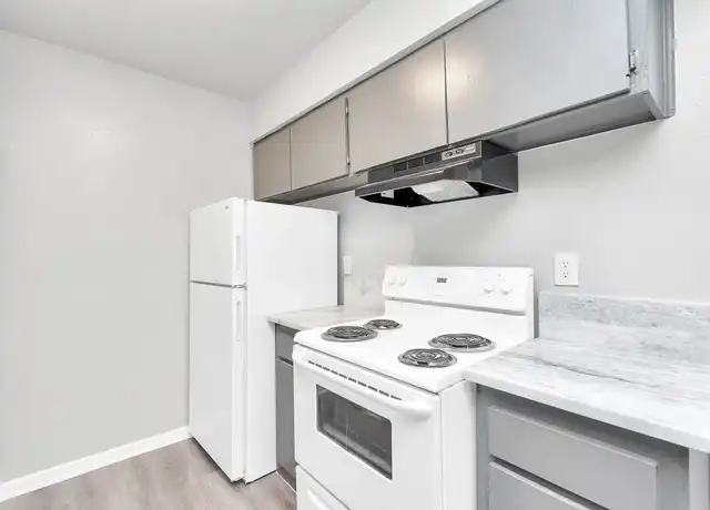 Property at 11211 S Post Oak Rd, Houston, TX, 77035, 1-2 bed, 1-2 bath, [object Object]