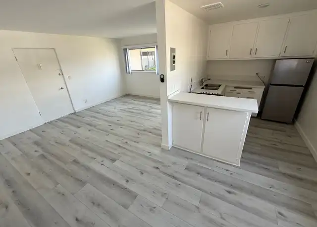 Property at 3595 S Sepulveda Blvd Unit 9501, Los Angeles, CA, 90034, 1 bed, 1 bath, [object Object]