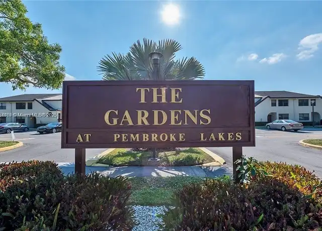 Property at 11390 Taft St #11390, Pembroke Pines, FL, 33026, 2 beds, 2 baths, [object Object]