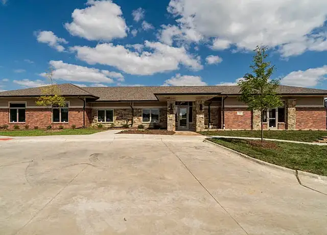 Photo of 6601 S 194th Ter Plz, Omaha, NE 68135
