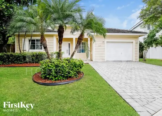 Property at 665 SE 31st Ave, Homestead, FL, 33033, 4 beds, 3 baths, [object Object]