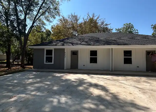 Property at 623 W Locust St Unit 623, Durant, OK, 74701, 2 beds, 2 baths, [object Object]