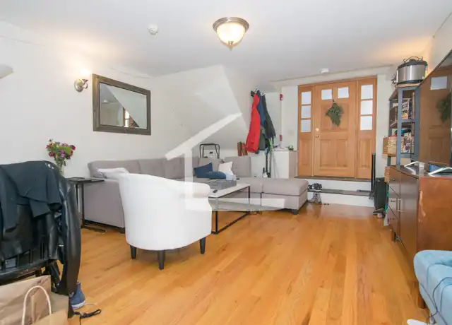 Property at 10 Russell St, Charlestown, MA, 02129, 1 bed, 1 bath, [object Object]