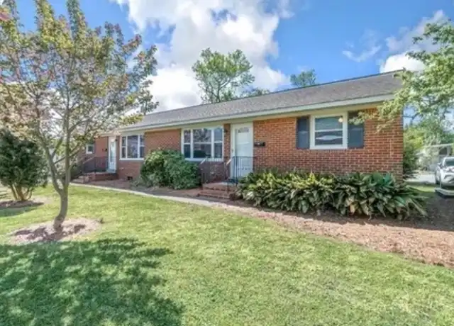 Property at 8005 Woodall Rd, Norfolk, VA, 23518, 2 beds, 1 bath, [object Object]