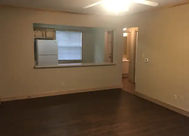 Property at 2305 Adams Ave Unit 27, Huntington, WV, 25704, 1 bed, 1 bath, [object Object]