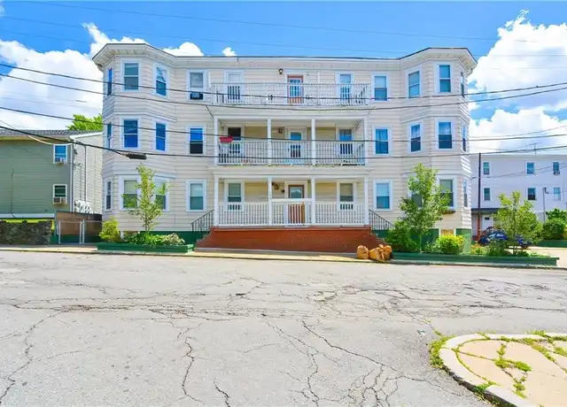 Property at 132 Gesler St Unit 3, Providence, RI, 02909, 4 beds, 2 baths, [object Object]