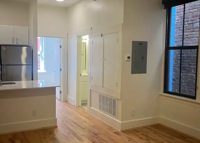 Property at 120 E 14th St Unit 3 (AMI), Cincinnati, OH, 45202, 1 bed, 1 bath, [object Object]