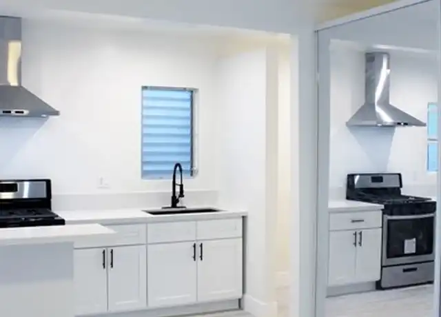 Property at 34 Ozone Ave Unit 2, Venice, CA, 90291, 0 beds, 1 bath, [object Object]