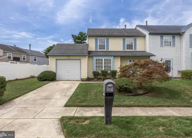 Property at 3 Harvest Ln, Sicklerville, NJ, 08081, 3 beds, 1.5 baths, [object Object]