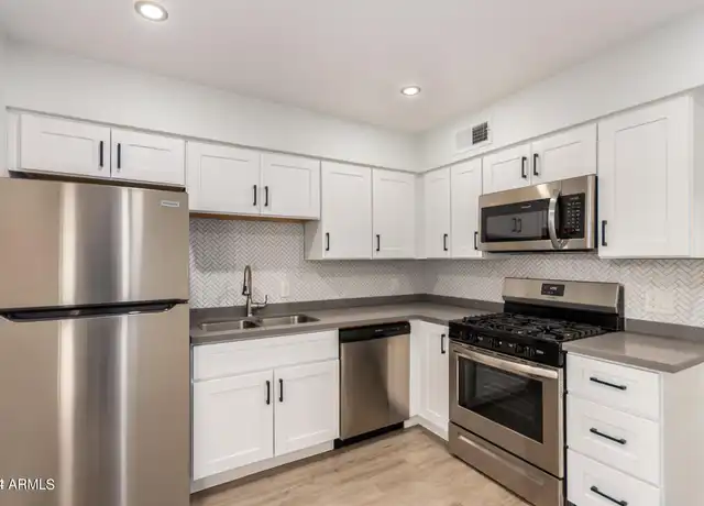Property at 3038 N 38th St #1, Phoenix, AZ, 85018, 2 beds, 1 bath, [object Object]