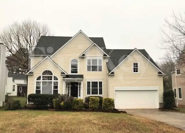 Property at 4801 Brownes Ferry Rd, Charlotte, NC, 28269, 5 beds, 2.5 baths, [object Object]