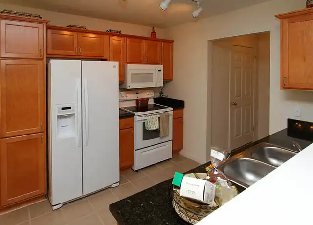 Property at 25 Silverlight Way Unit 40 IB, Rochester, NY, 14624, 3 beds, 2.5 baths, [object Object]