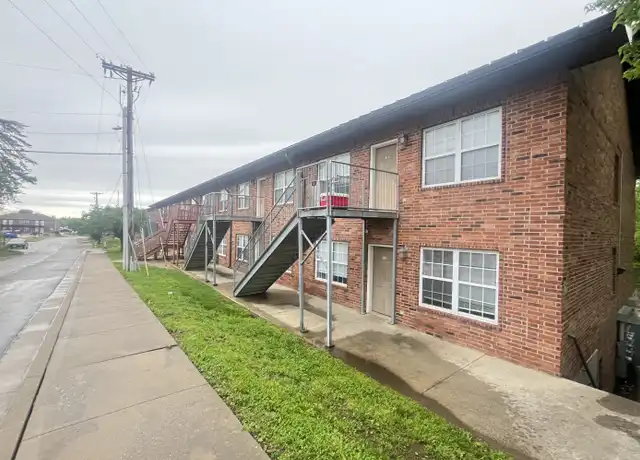 Property at 111 Commercial Unit 201, Warrensburg, MO, 64093, 3 beds, 2 baths, [object Object]