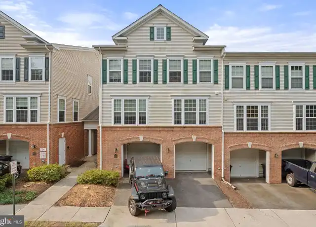 Property at 7049 Huntley Run Pl #116, Alexandria, VA, 22306, 3 beds, 2.5 baths, [object Object]