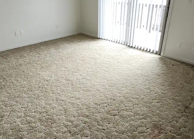 Property at 41 Woodbridge Park, Weirton, WV, 26062, 1 bed, 1 bath, [object Object]