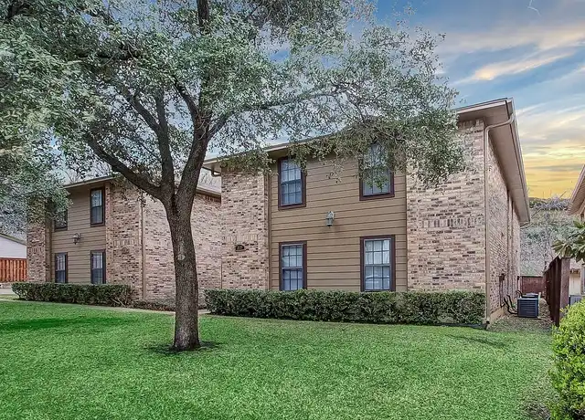 Property at 3432 W 4th St Unit 8, Fort Worth, TX, 76107, 2 beds, 2 baths, [object Object]