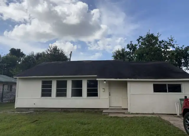 Property at 5934 Southtown St, Houston, TX, 77033, 3 beds, 2 baths, [object Object]