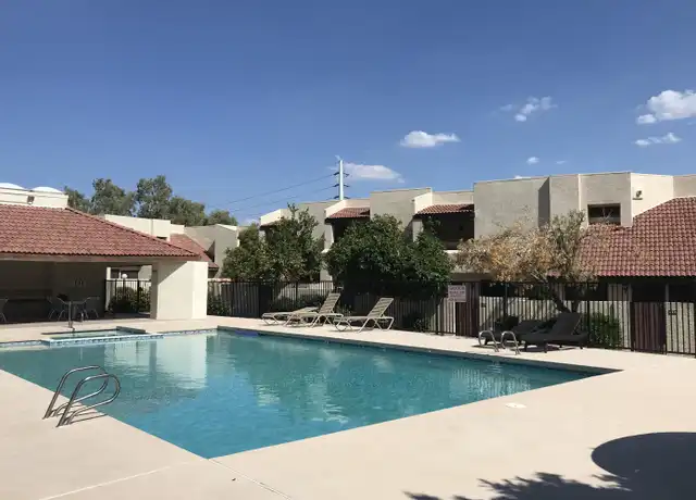 Property at 418 E Turquoise Ave, Phoenix, AZ, 85020, 2 beds, 1.5 baths, [object Object]