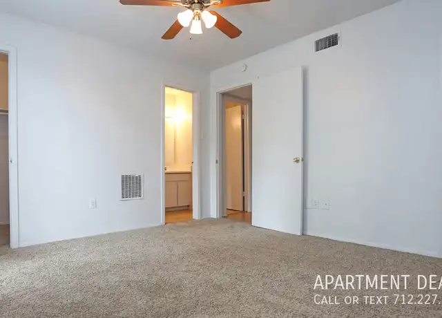Property at 2621 El Toro Dr Unit 3690, Huntsville, TX, 77340, 2 beds, 1 bath, [object Object]