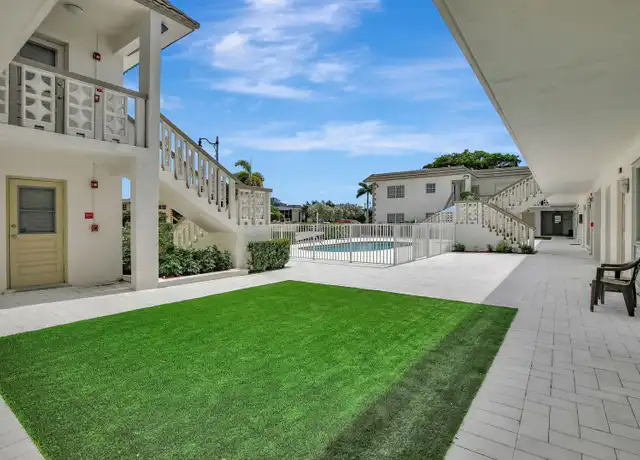 Property at 4933 Hollywood Blvd Unit 5420-109, Hollywood, FL, 33021, 2 beds, 1.5 baths, [object Object]