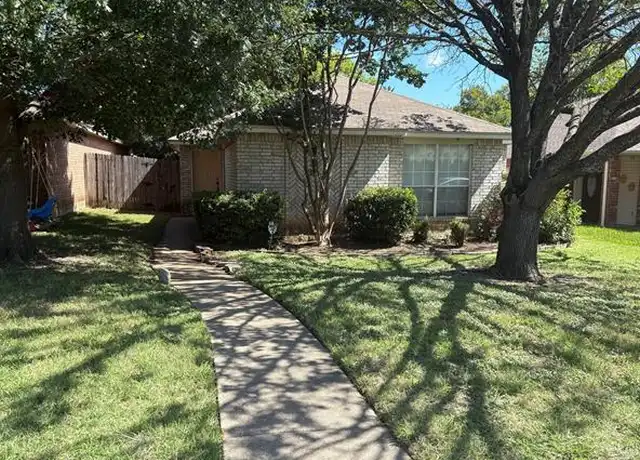 Property at 318 Bryant Ln, Cedar Hill, TX, 75104, 3 beds, 2 baths, [object Object]