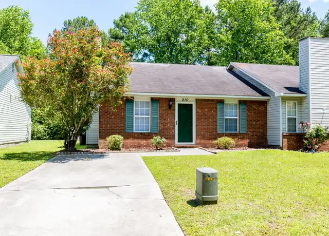 Property at 210 Deer Creek Dr Unit D210, Jacksonville, NC, 28546, 2 beds, 2 baths, [object Object]