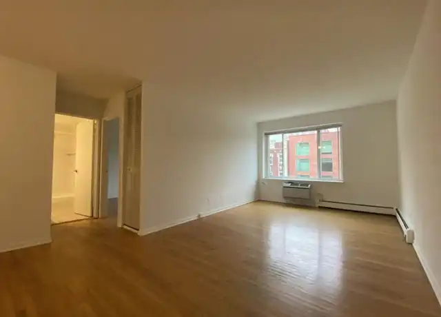 Property at 516 W Melrose St, Chicago, IL, 60657, 1 bed, 1 bath, [object Object]