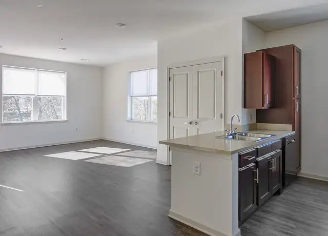 Photo of 500 Thanet Cir, Princeton, NJ 08540