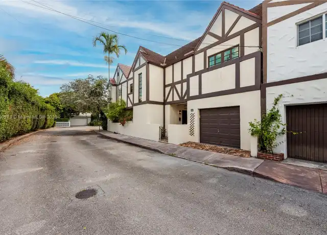 Property at 3621 Viscaya Ct, Coral Gables, FL, 33134, 3 beds, 2.5 baths, [object Object]