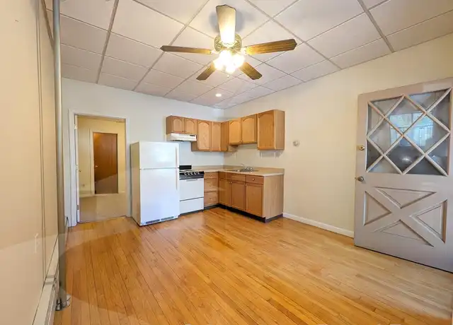 Property at 124 Rogers Ave Unit 1, Somerville, MA, 02144, 1 bed, 1 bath, [object Object]