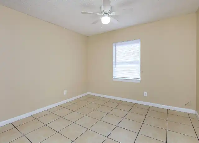 Property at 5901 S Dale Mabry Hwy Unit B, Tampa, FL, 33611, 3 beds, 1 bath, [object Object]