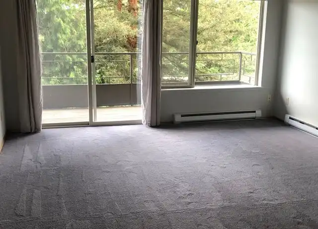 Property at 4714 22nd Ave NE Unit 2, Seattle, WA, 98105, 1 bed, 1 bath, [object Object]