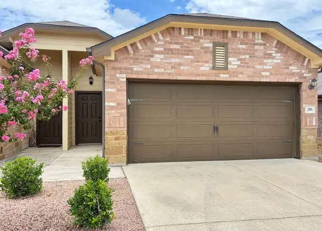 Property at 216 Stacy Ln, New Braunfels, TX, 78130, 3 beds, 2 baths, [object Object]
