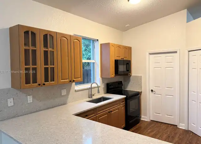 Property at 5044 SW 139th Ave, Miramar, FL, 33027, 4 beds, 3 baths, [object Object]