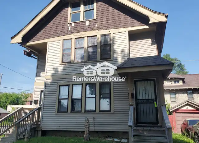 Property at 2703 N 39th St Unit Upper, Milwaukee, WI, 53210, 2 beds, 1 bath, [object Object]