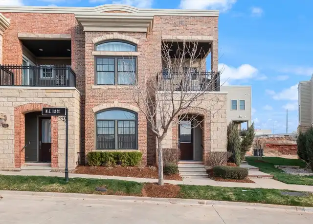 Property at 423 NE 1st St, Oklahoma City, OK, 73104, 3 beds, 2.5 baths, [object Object]
