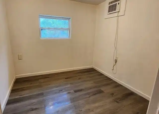 Property at 1660 SW 65th Ave, Boca Raton, FL, 33428, 1 bed, 1 bath, [object Object]