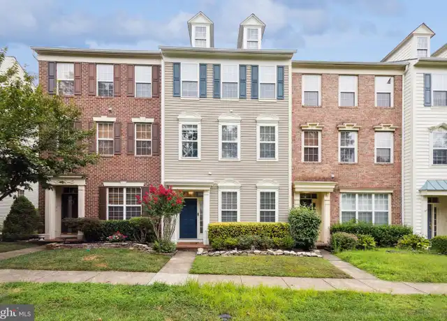 Property at 42753 Stadler Ln, Chantilly, VA, 20152, 3 beds, 2.5 baths, [object Object]