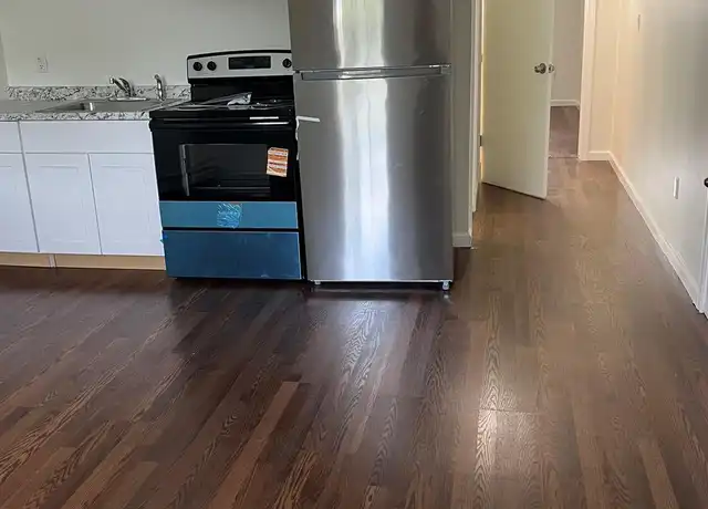 Property at 601 Conklin St, Farmingdale, NY, 11735, 1 bed, 1 bath, [object Object]