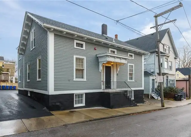 Property at 13 Sherman St Unit 4, Newport, RI, 02840, 1 bed, 1 bath, [object Object]