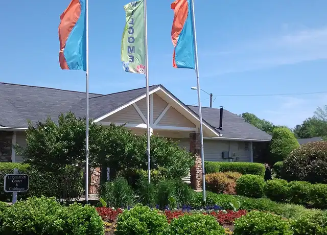 Property at Ashford Place Apartments - 2190 Memorial Dr, Clarksville, TN, 37043, 1-3 bed, 1-2 bath, [object Object]