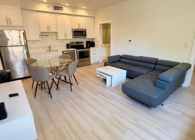 Property at 940 Michigan Ave, Miami Beach, FL, 33139, 1 bed, 1 bath, [object Object]
