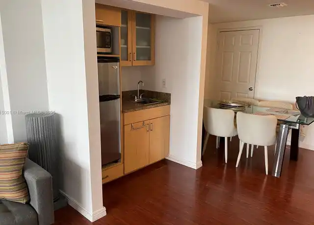 Property at 825 Brickell Bay Dr #443, Miami, FL, 33131, 0 beds, 1 bath, [object Object]