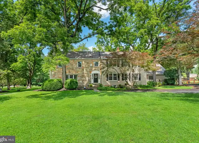 Property at 5200 Prestwick Dr, Fairfax, VA, 22030, 4 beds, 3.5 baths, [object Object]