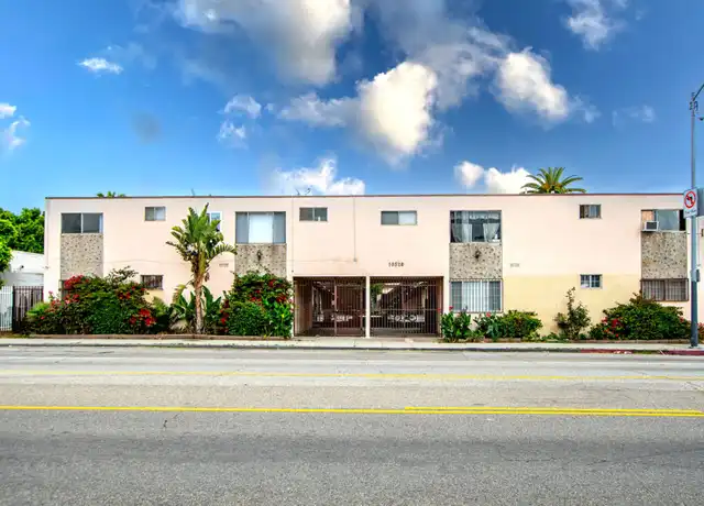 Property at 10520 S Figueroa St Unit 20, Los Angeles, CA, 90003, 2 beds, 1 bath, [object Object]