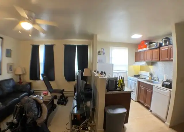 Property at 370 S Highland Ave Unit 8, Pittsburgh, PA, 15206, 1 bed, 1 bath, [object Object]