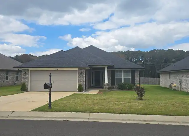 Property at 2532 Rutherford Dr, Southaven, MS, 38672, 4 beds, 2 baths, [object Object]