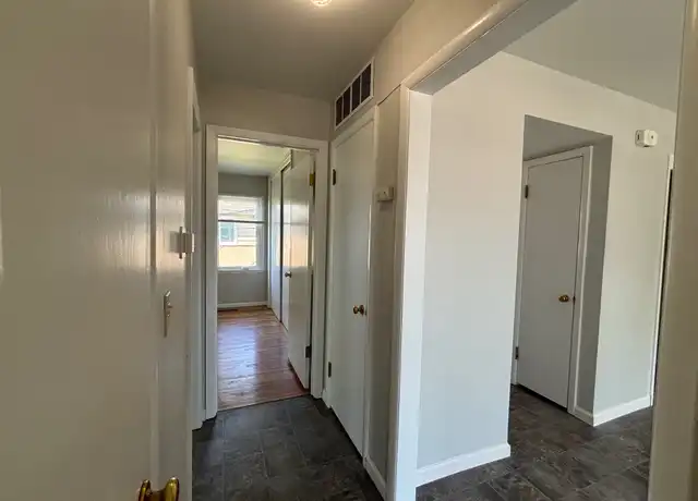 Property at 1715 4th Ave W Unit 3, Williston, ND, 58801, 2 beds, 1 bath, [object Object]