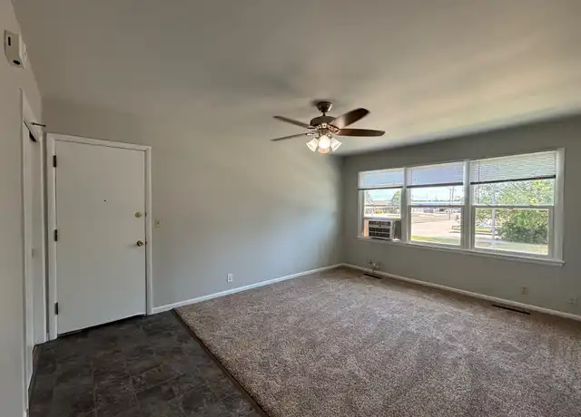 Property at 1715 4th Ave W Unit 3, Williston, ND, 58801, 2 beds, 1 bath, [object Object]